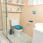 Appartement Rez De Au Calme Proche De La Fréjus