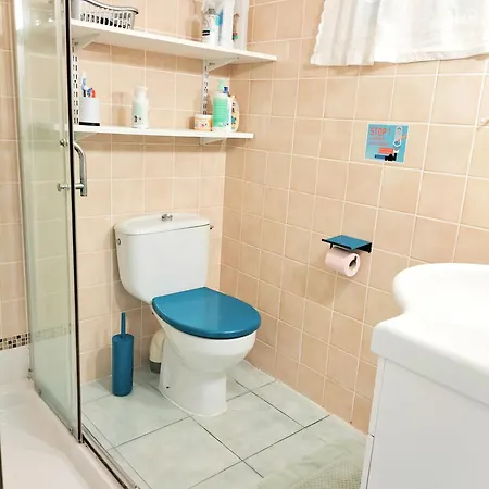 Appartement Rez De Au Calme Proche De La Fréjus